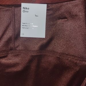 Nike One Leggings